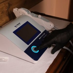 Trattamento Viso con Mesoject Gun 21v