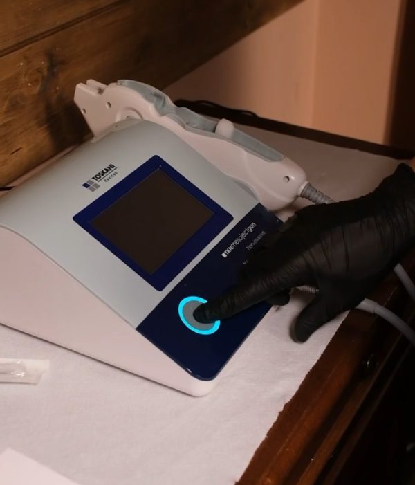 Trattamento Viso con Mesoject Gun 21v
